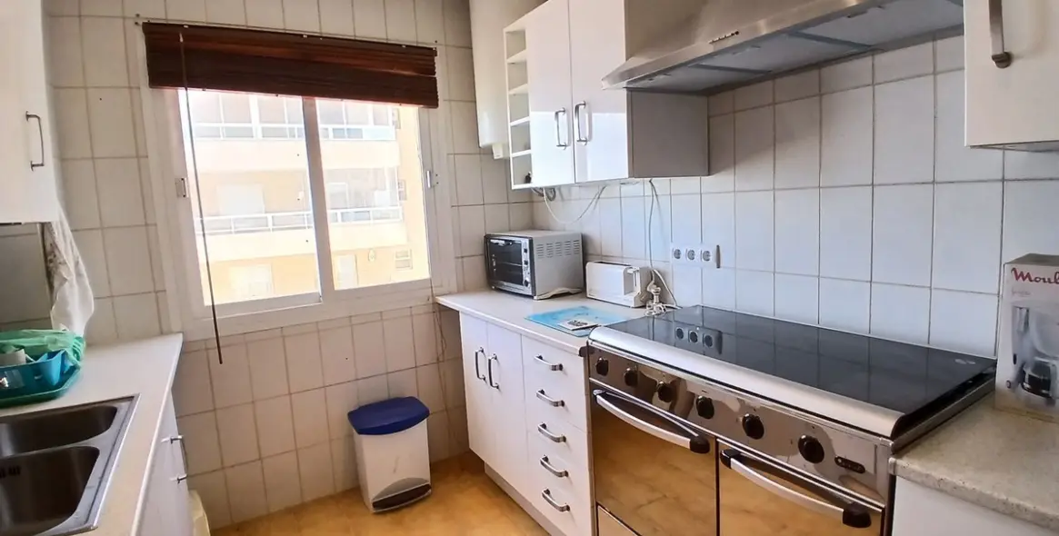 Venta de apartamento en planta media en Torreblanca 11