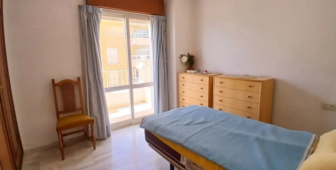 Venta de apartamento en planta media en Torreblanca 18