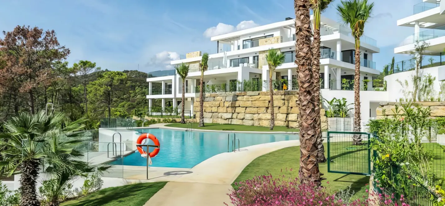 Sale of middle floor apartment in Selwo 0
