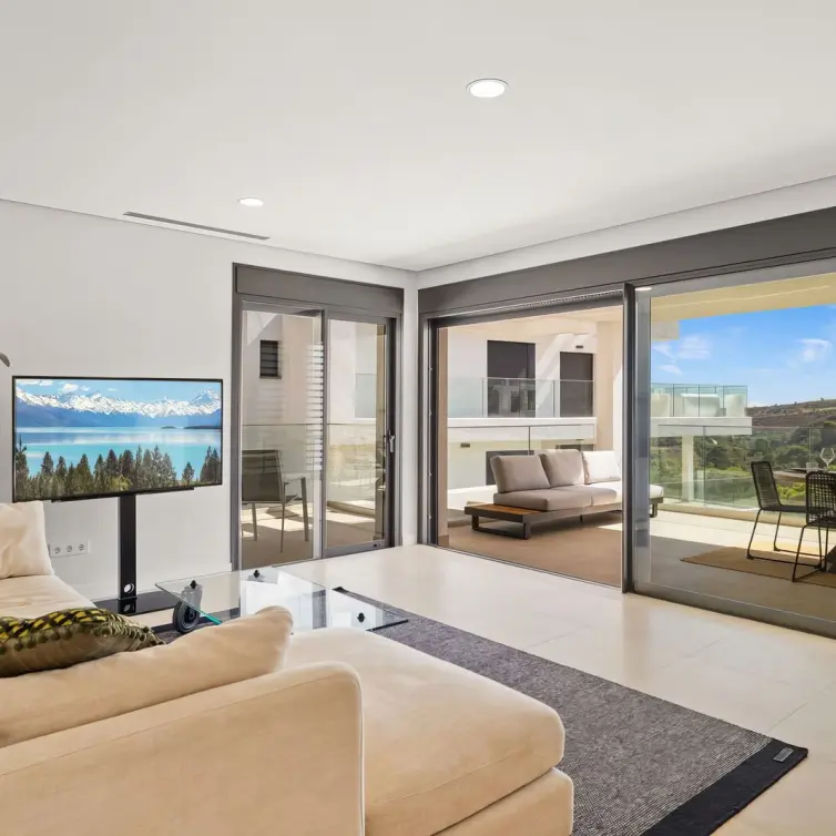 Sale of middle floor apartment in Selwo