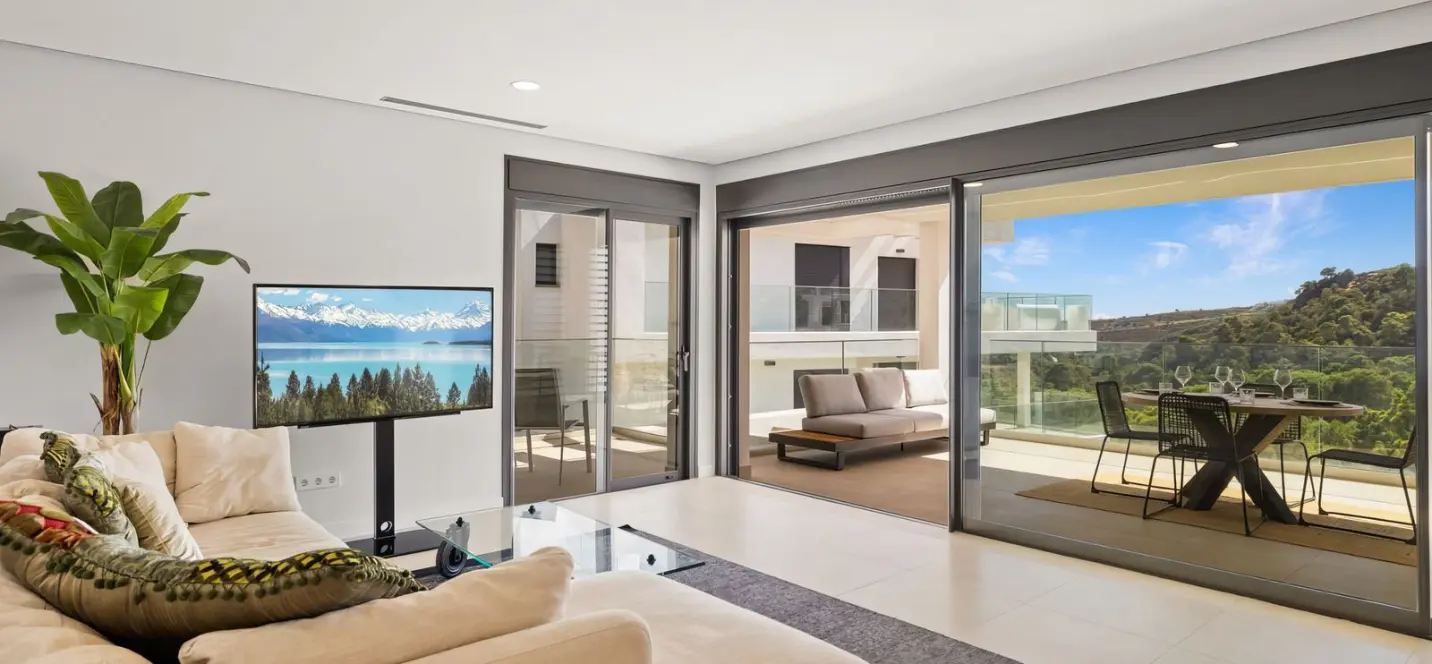 Sale of middle floor apartment in Selwo 1