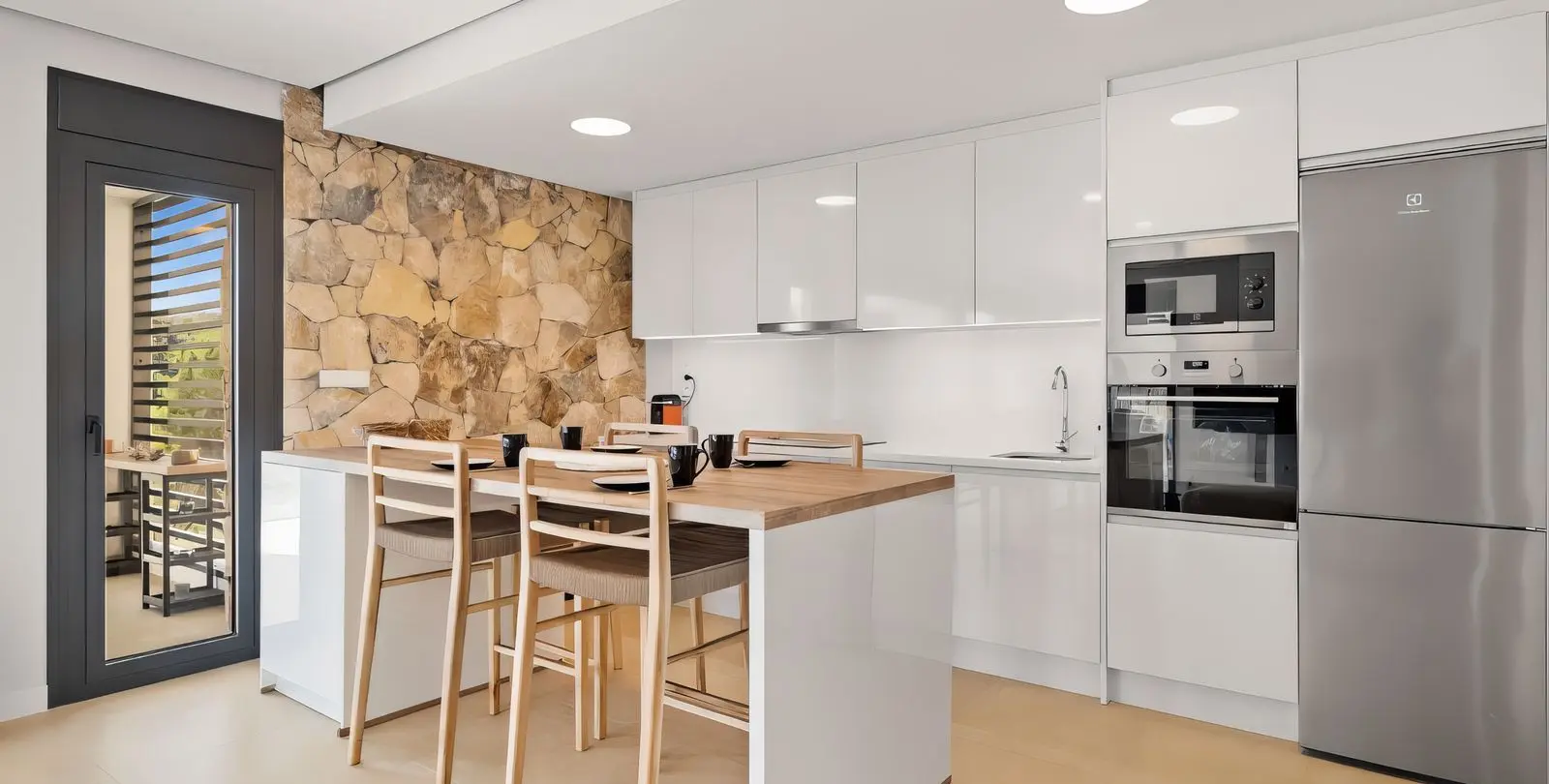 Sale of middle floor apartment in Selwo 7