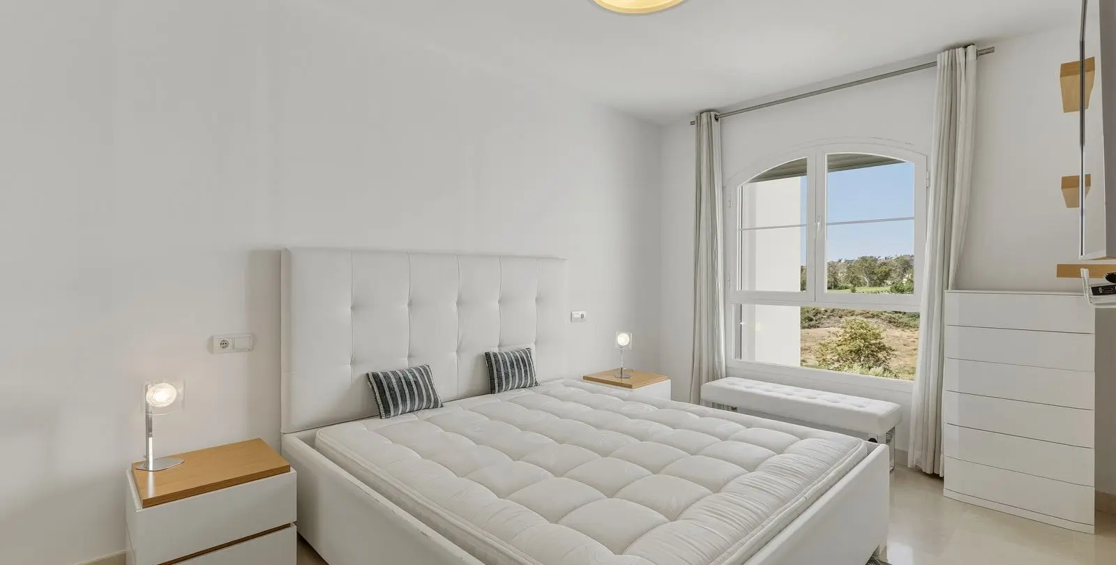 Sale of penthouse duplex in Los Arqueros 9