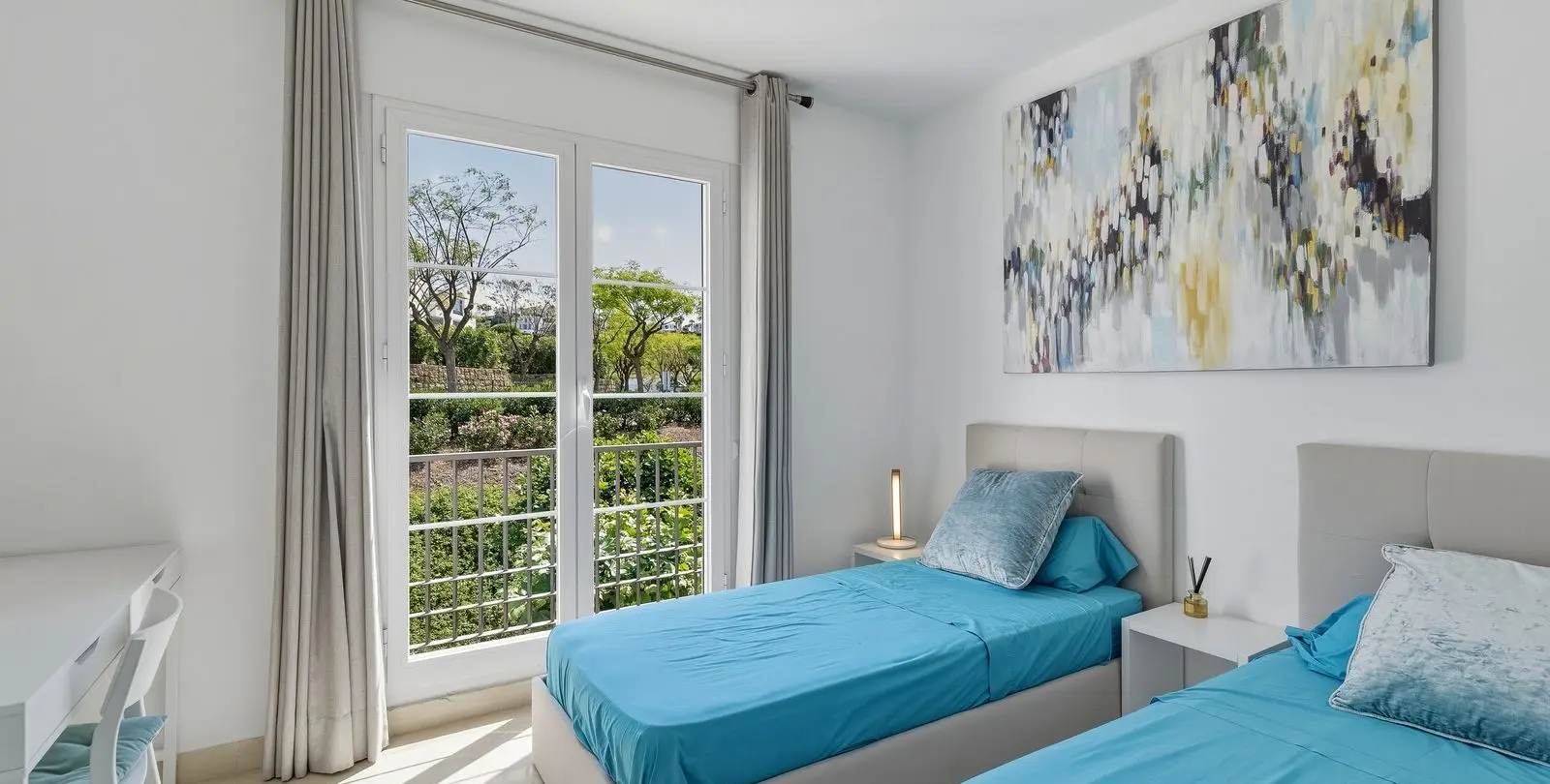 Sale of penthouse duplex in Los Arqueros 10