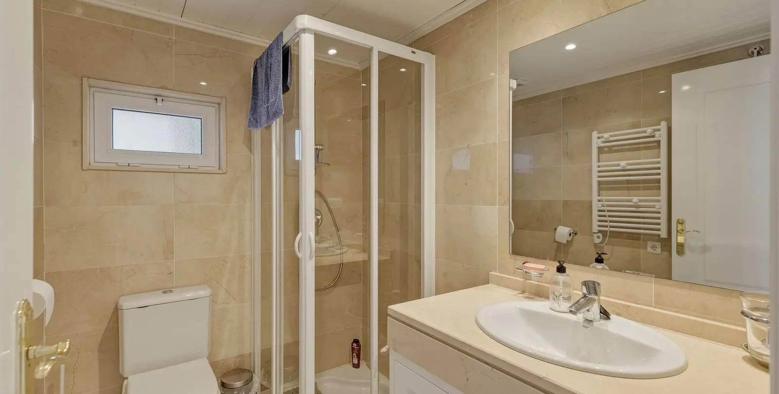 Sale of penthouse duplex in Los Arqueros 11