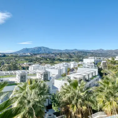 Sale of ground floor apartment in Estepona