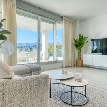 Sale of ground floor apartment in Estepona