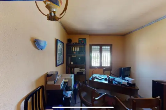 Image 7 thumb