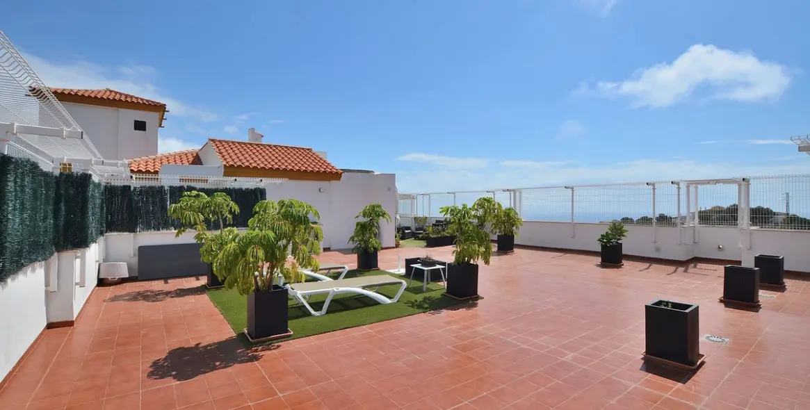 Sale of penthouse in Benalmadena Pueblo 1