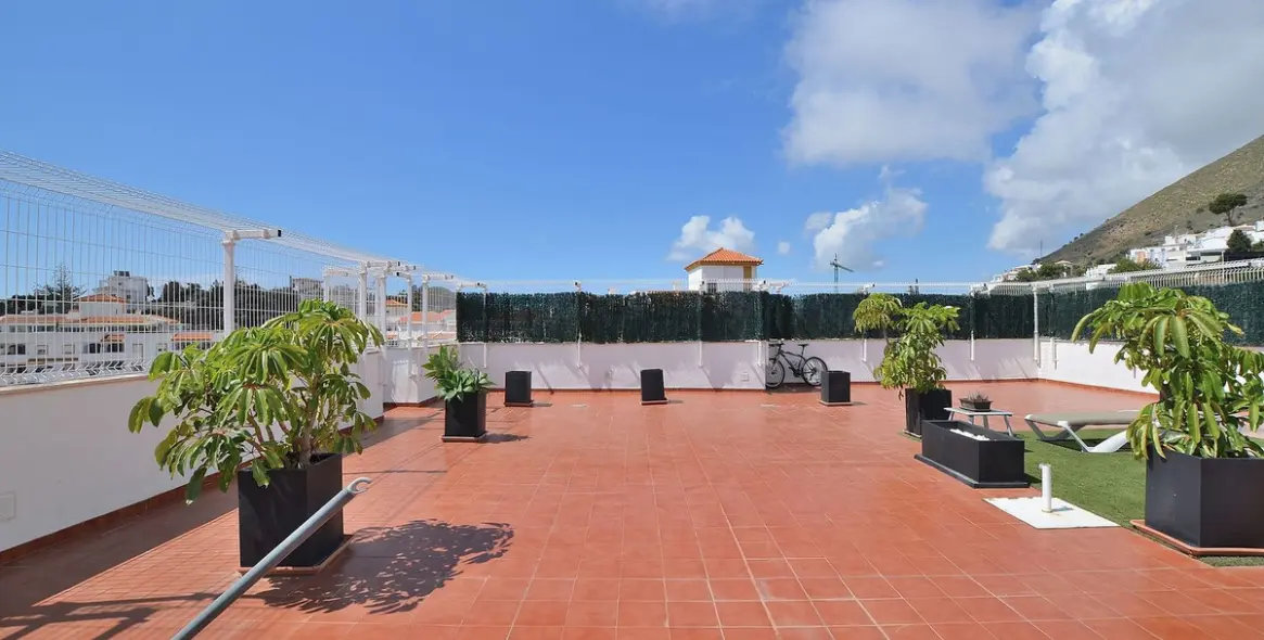 Sale of penthouse in Benalmadena Pueblo 2