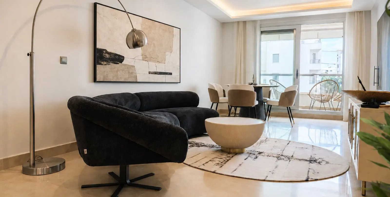 Sale of middle floor apartment in San Pedro de Alcántara 6