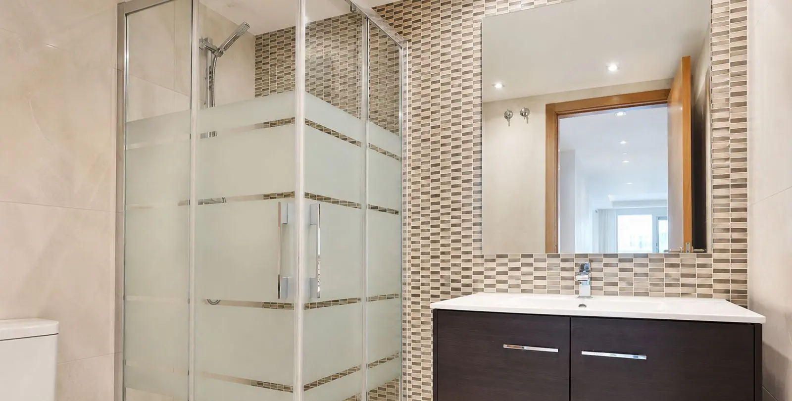 Sale of middle floor apartment in San Pedro de Alcántara 9