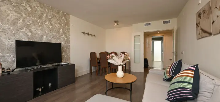 Venta de apartamento en planta media en Fuengirola 1
