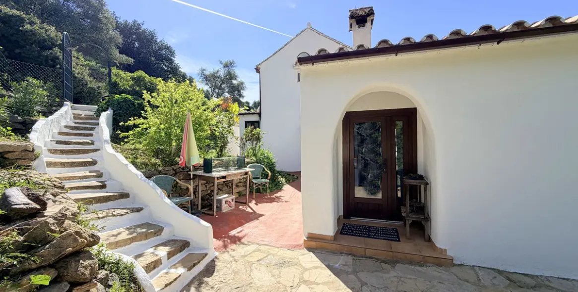 Venta de finca - cortijo en Casares 6