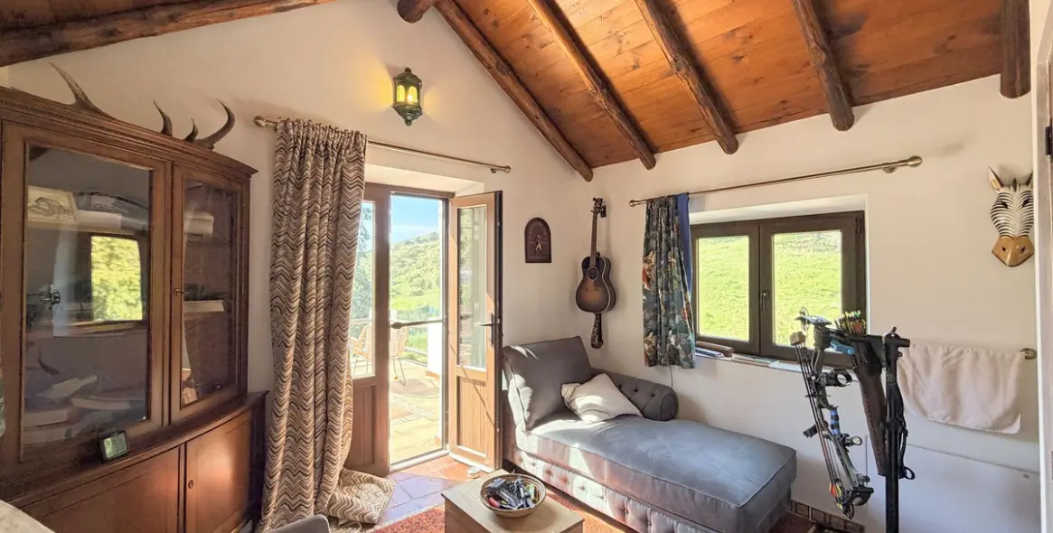 Venta de finca - cortijo en Casares 23