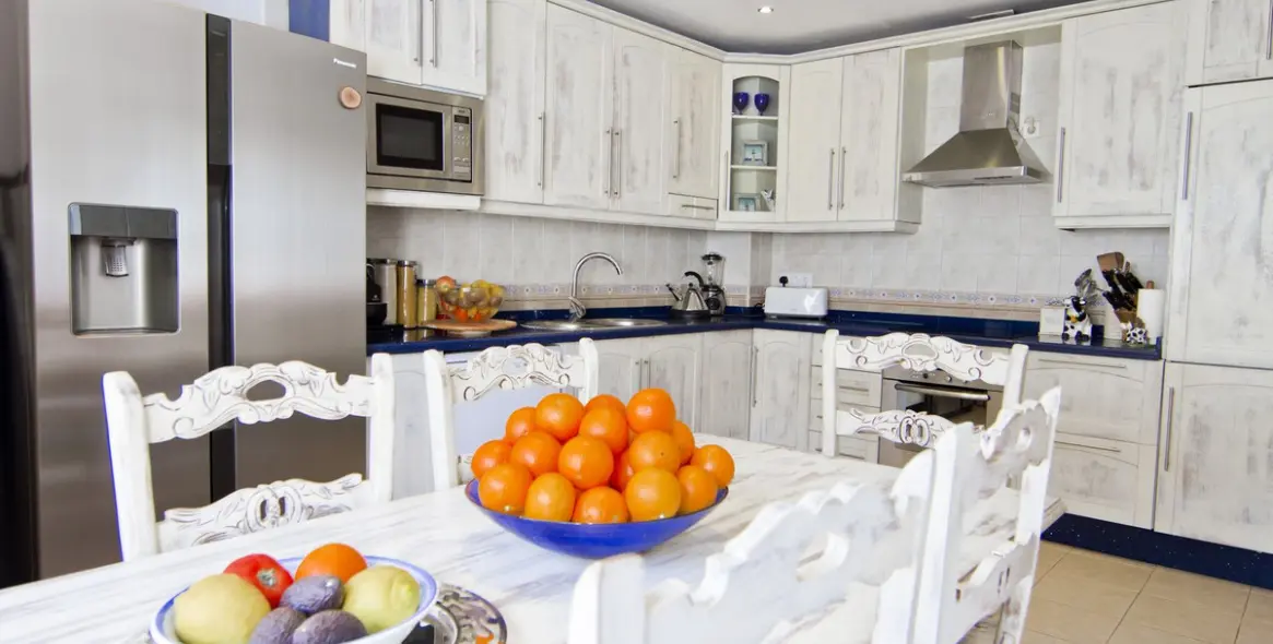 Venta de adosado en San Pedro de Alcántara 8
