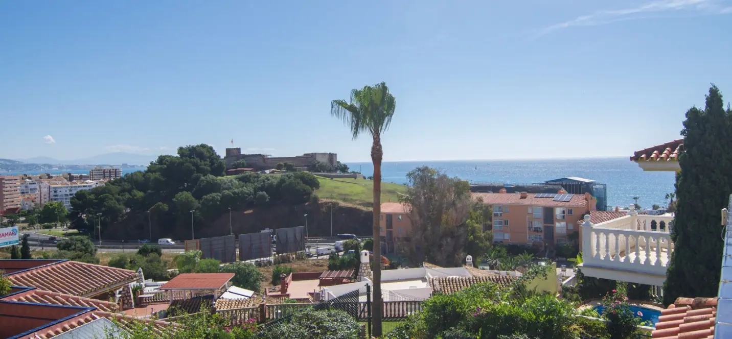 Sale of detached villa in Fuengirola 2