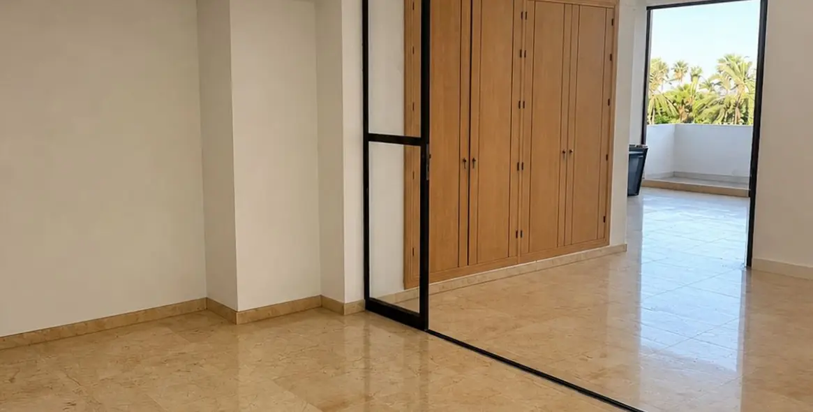 Продажа коммерческого помещения в Puerto Banús 4