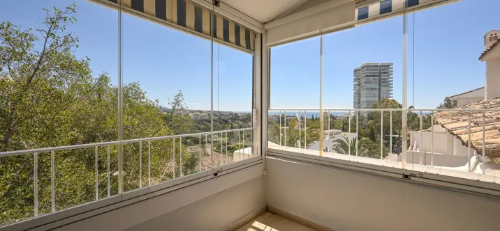 Venta de apartamento en planta media en Río Real 4