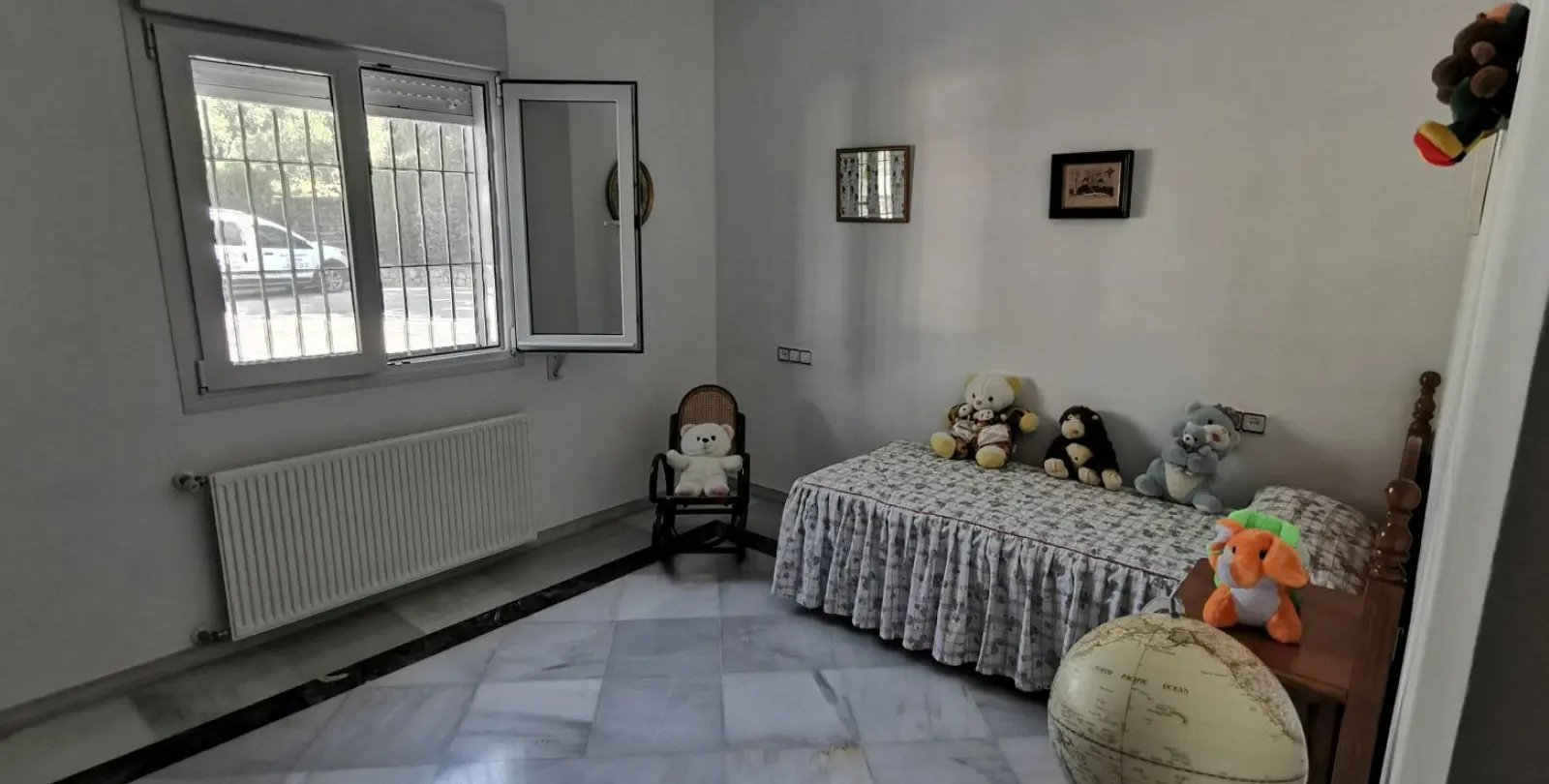 Продажа  отдельно стоящей виллы в Estepona 28