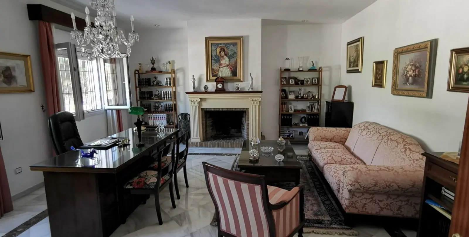 Продажа  отдельно стоящей виллы в Estepona 32