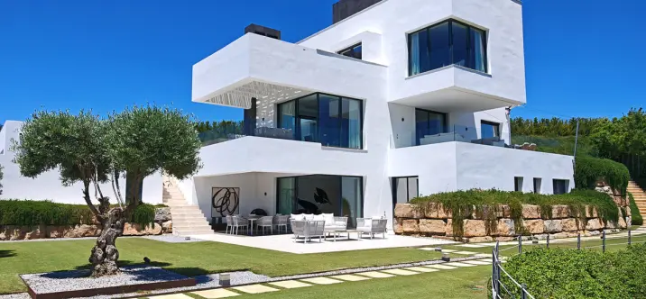 Venta de villa independiente en Benahavís 0