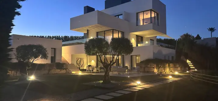 Venta de villa independiente en Benahavís 1