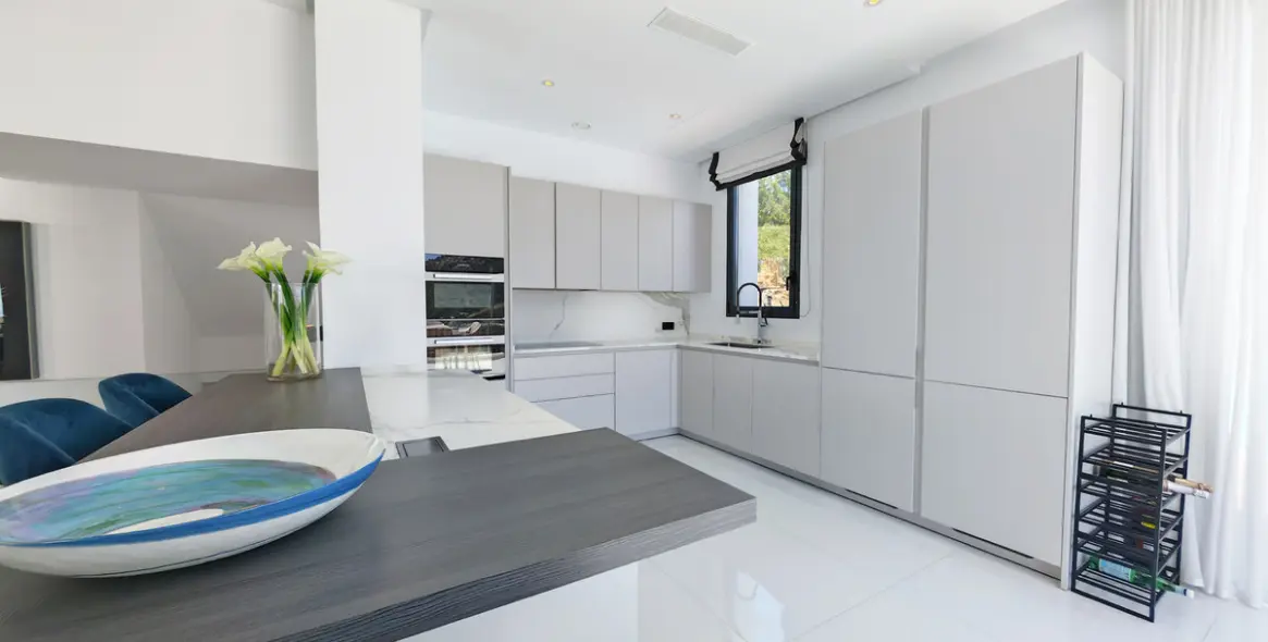 Venta de villa independiente en Benahavís 10