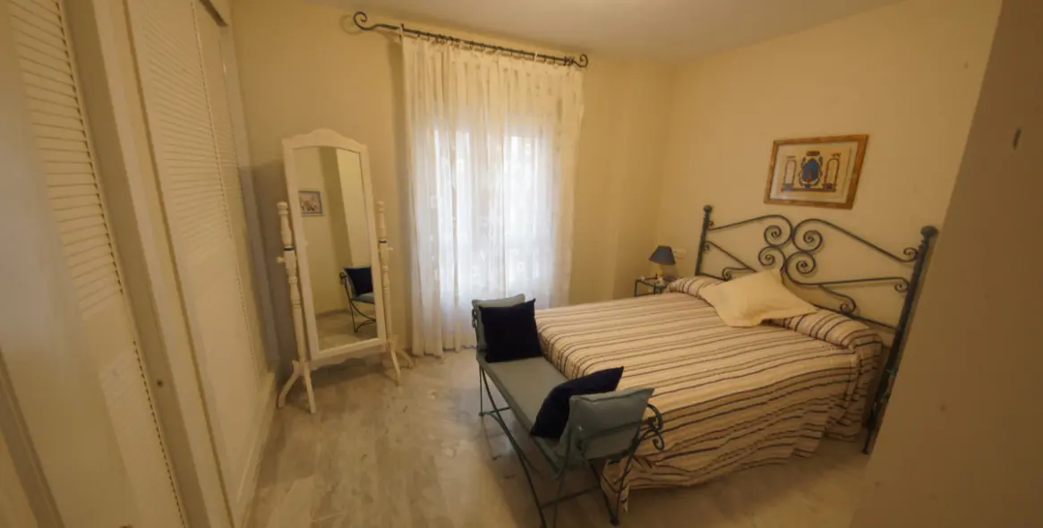 Долгосрочная аренда апартаментов на среднем этаже в San Pedro de Alcántara 9