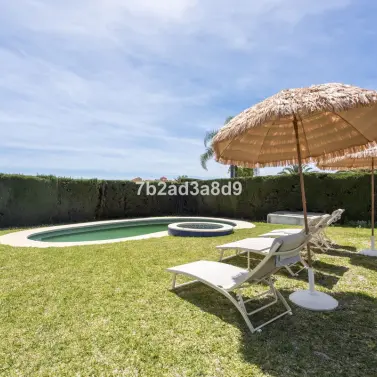 Long-term rent of detached villa in Atalaya