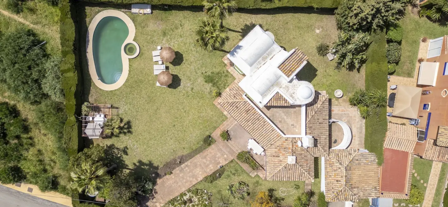 Long-term rent of detached villa in Atalaya 1