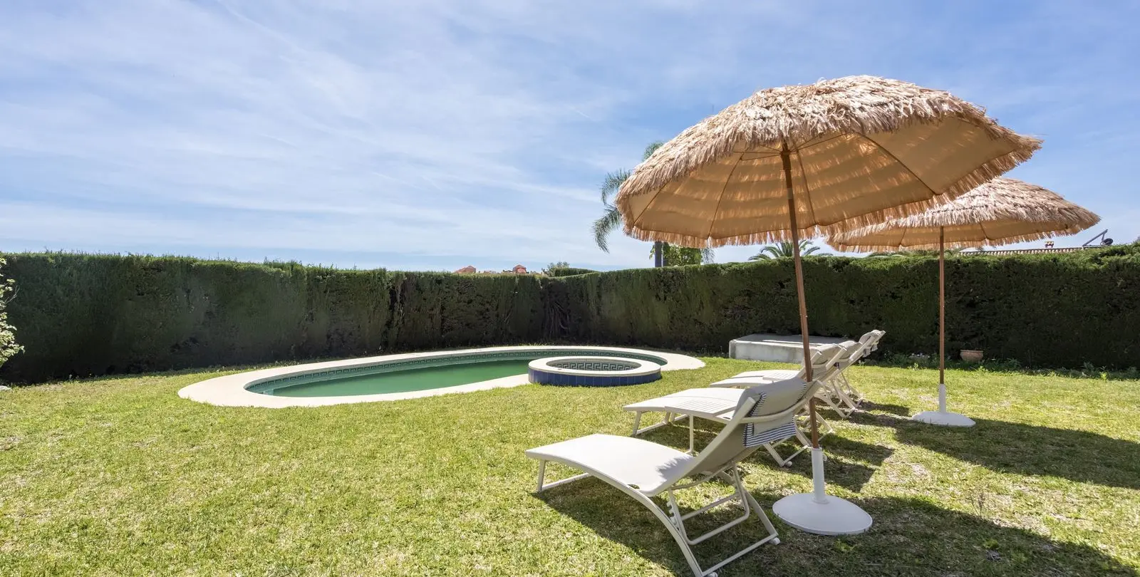Sale of detached villa in Atalaya 6