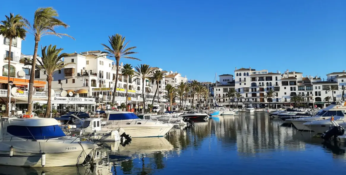 Sale of penthouse in La Duquesa 28