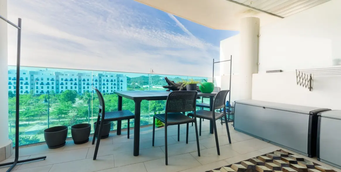 Venta de apartamento en planta media en Mijas 2