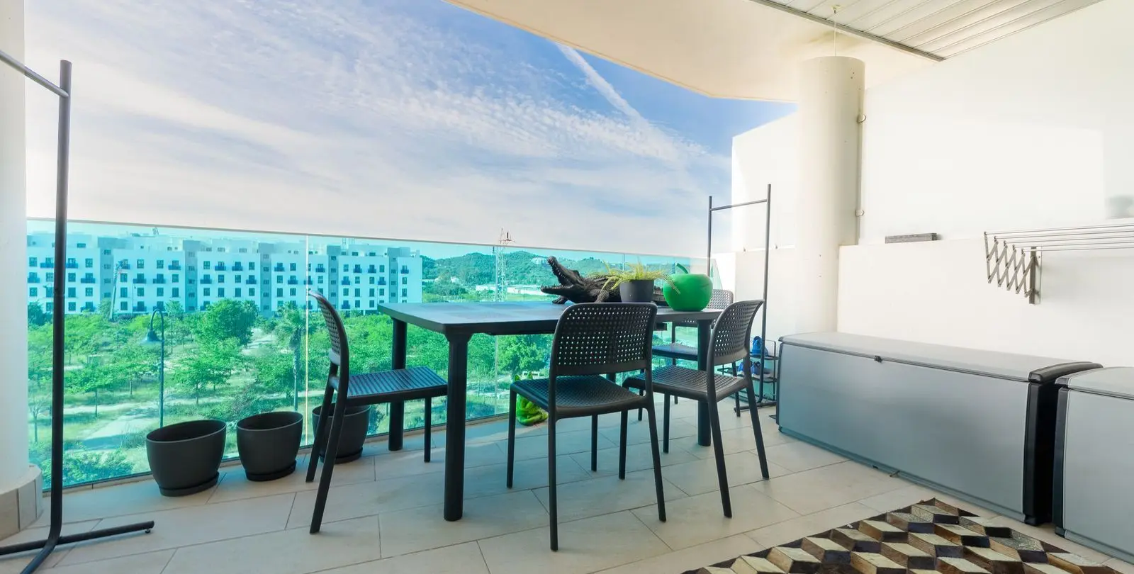 Sale of middle floor apartment in Mijas 2
