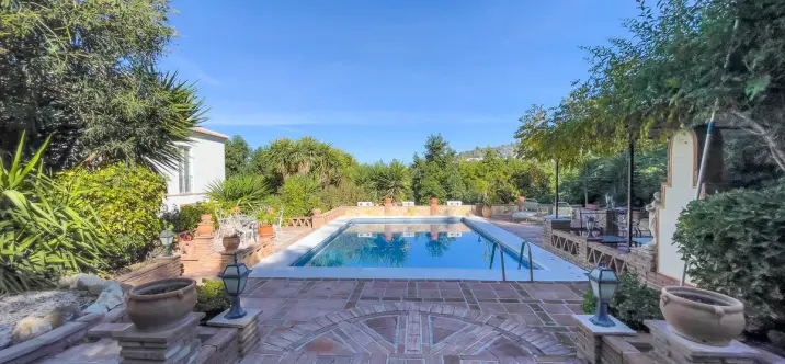 Venta de finca - cortijo en Coín 1