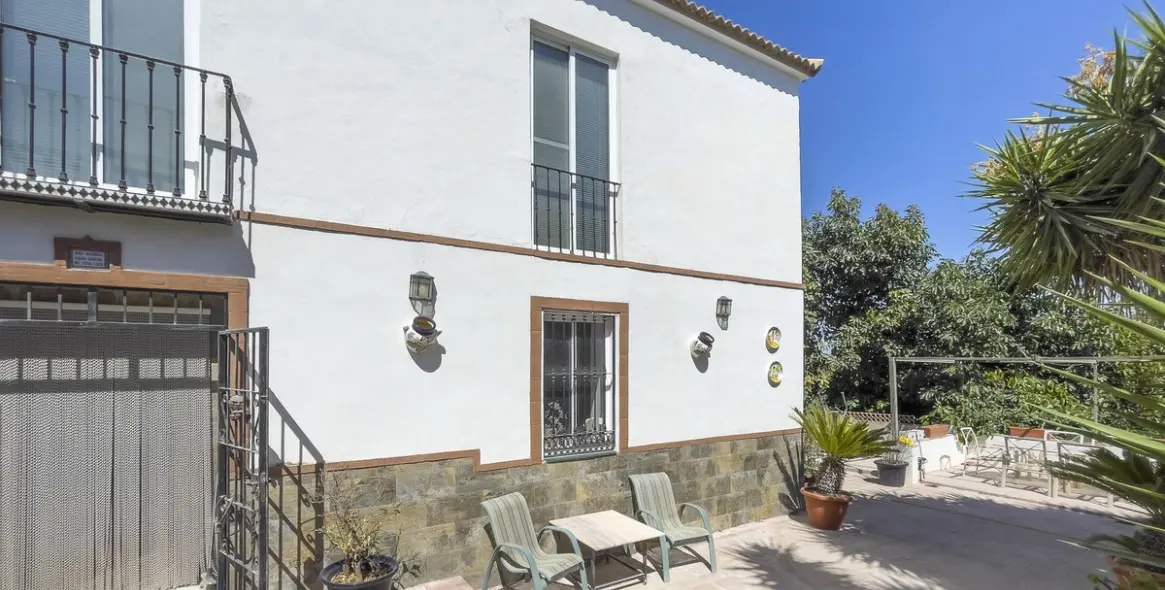 Sale of finca - cortijo in Coín 37