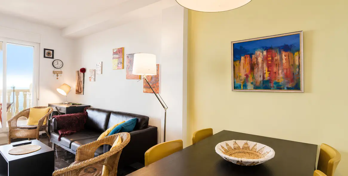 Sale of middle floor apartment in Fuengirola 16