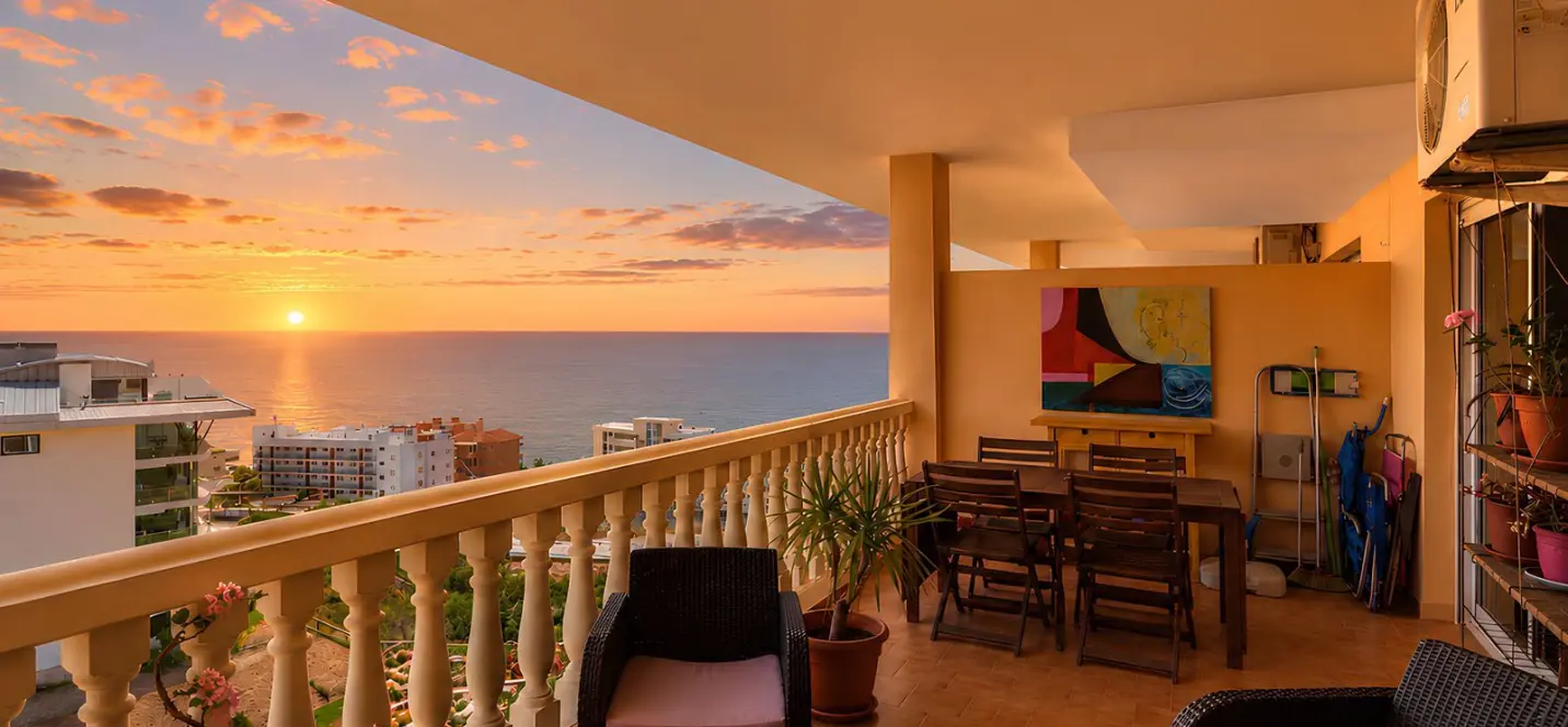 Venta de apartamento en planta media en Fuengirola 2