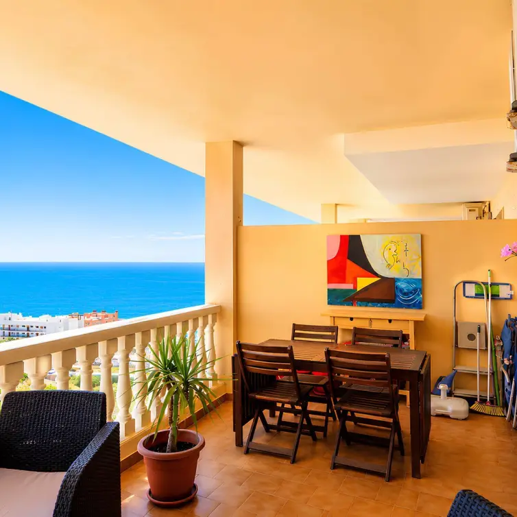 Venta de apartamento en planta media en Fuengirola