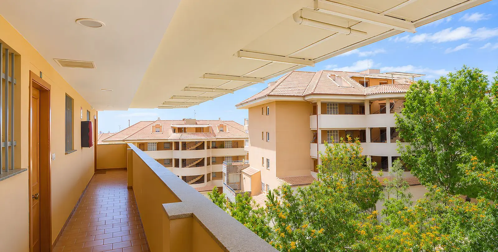 Venta de apartamento en planta media en Fuengirola 30