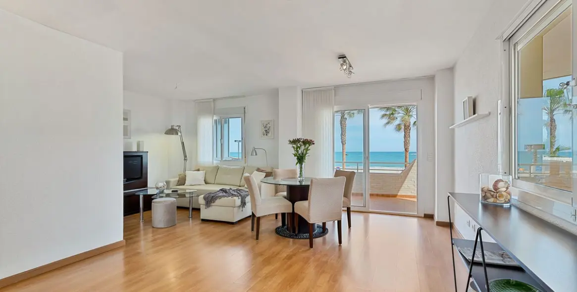 Sale of middle floor apartment in Fuengirola 5
