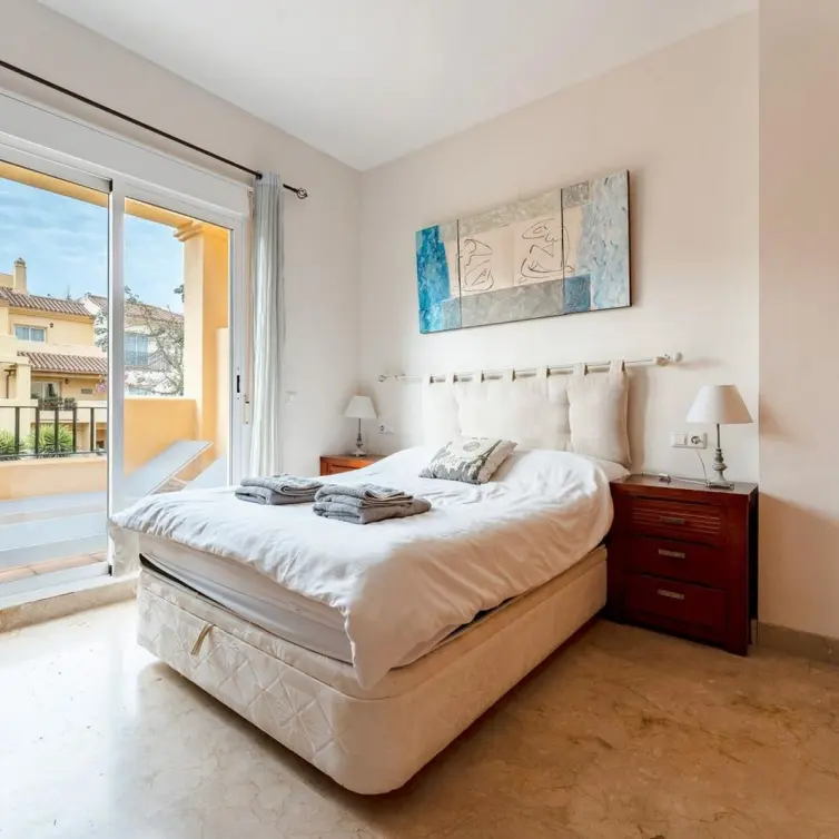 Sale of middle floor apartment in La Cala de Mijas