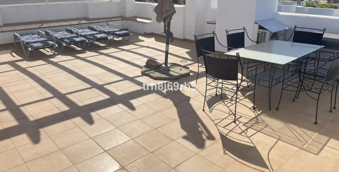 Venta de ático en Estepona 24