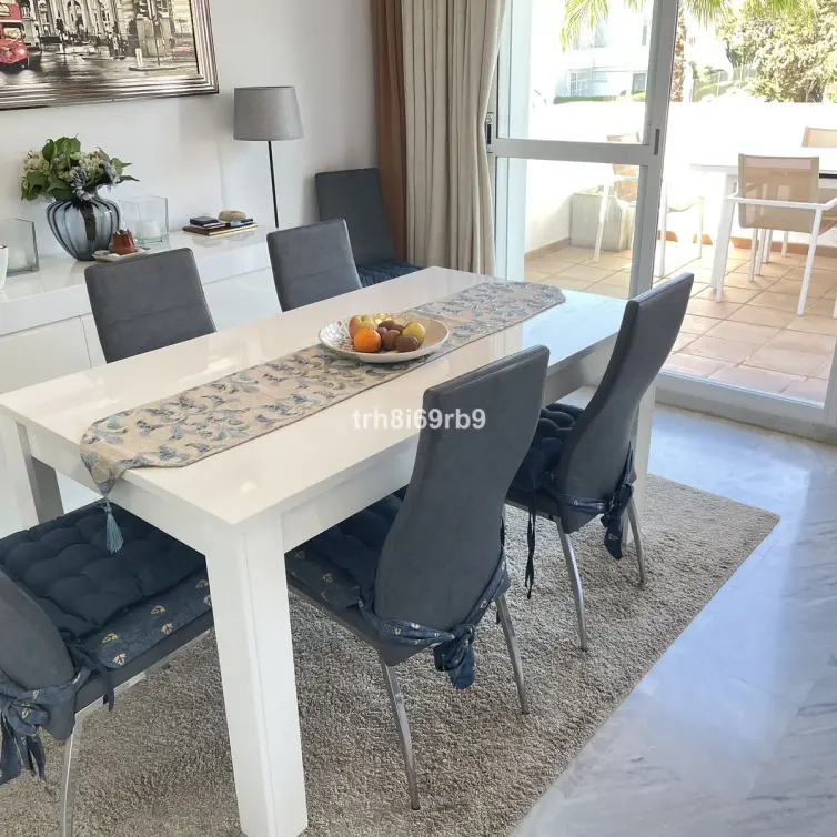 Sale of penthouse in Estepona