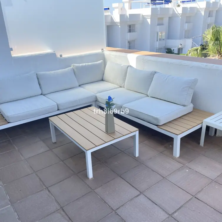 Sale of penthouse in Estepona