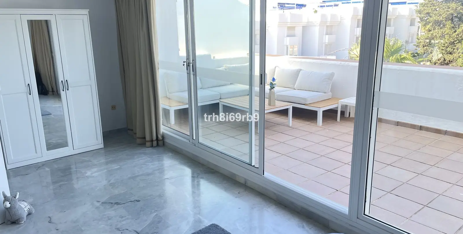 Venta de ático en Estepona 16
