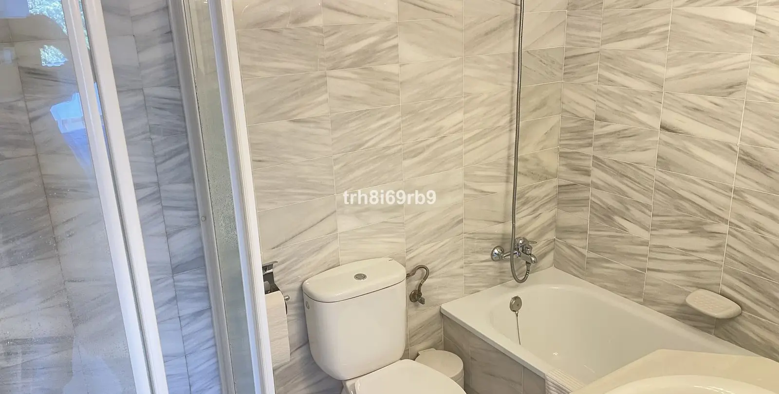 Venta de ático en Estepona 17