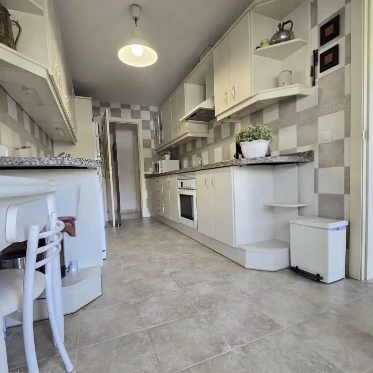 Venta de apartamento en planta media en Fuengirola