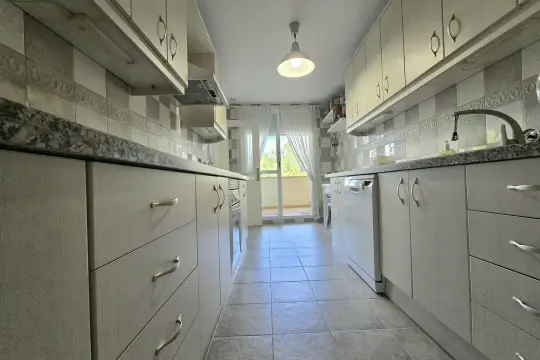 Image 7 thumb